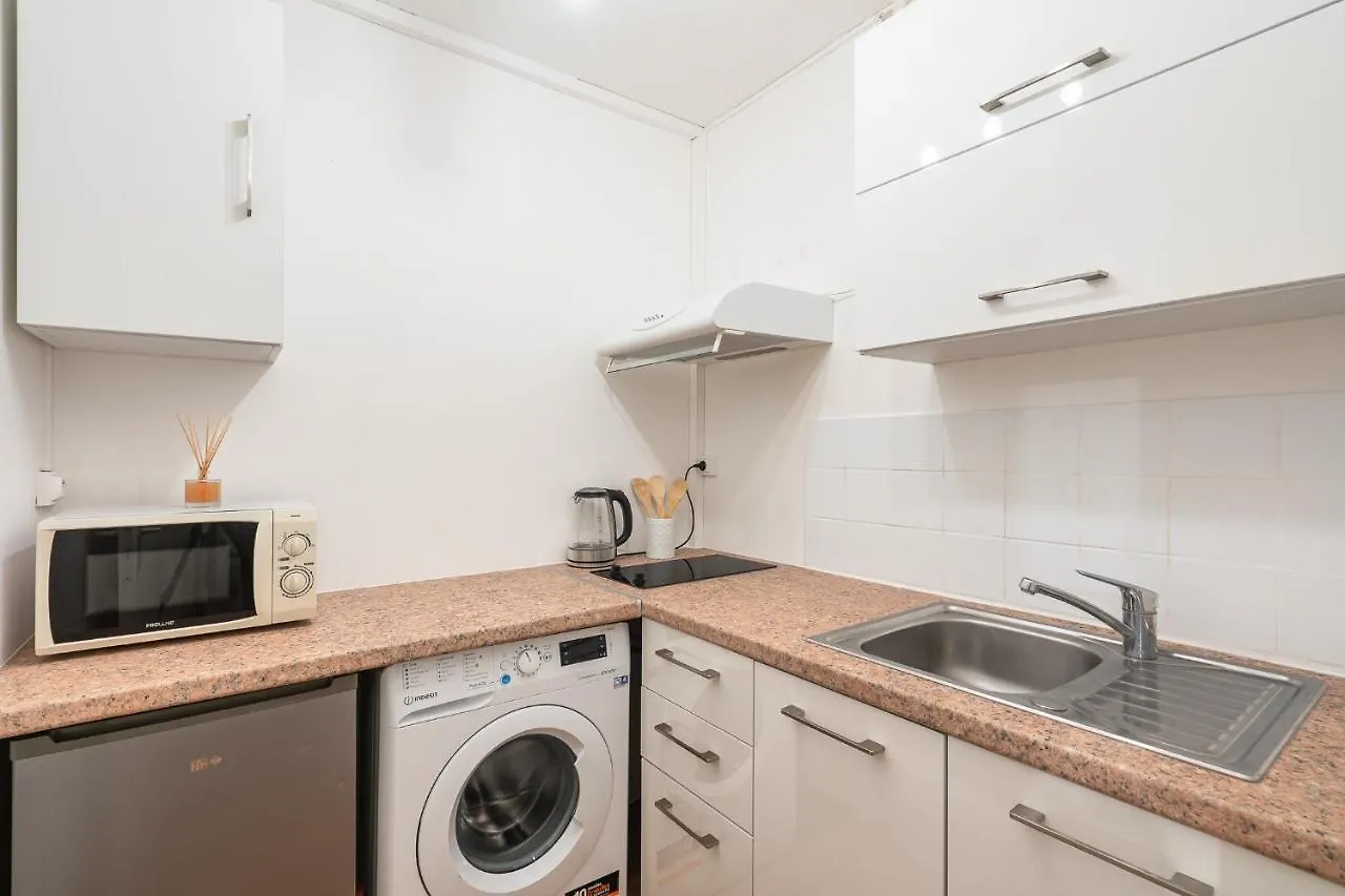 Casa Lyon Cosy 1 Bedroom Flat Part Dieu 0*,  France
